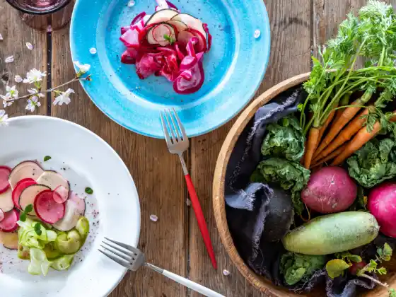 Culinária à base de plantas com vegetais de raiz
